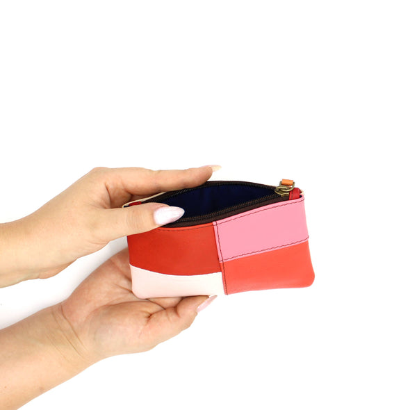 Zahra Plain · Pouch