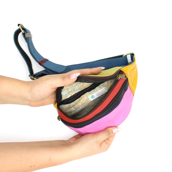 Moon Plain · Belt bag
