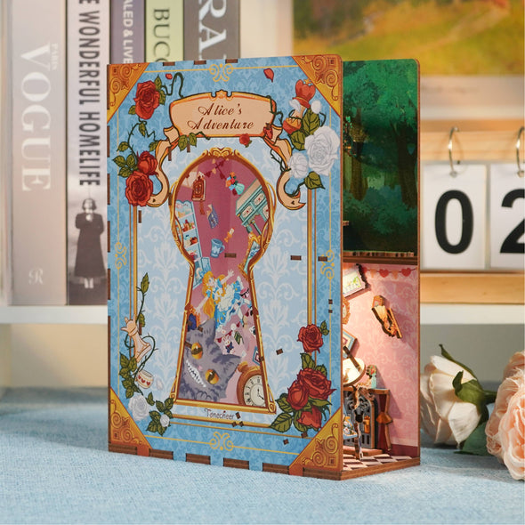 Book Nook Kit: Alice's Adventure | Alice in Wonderland
