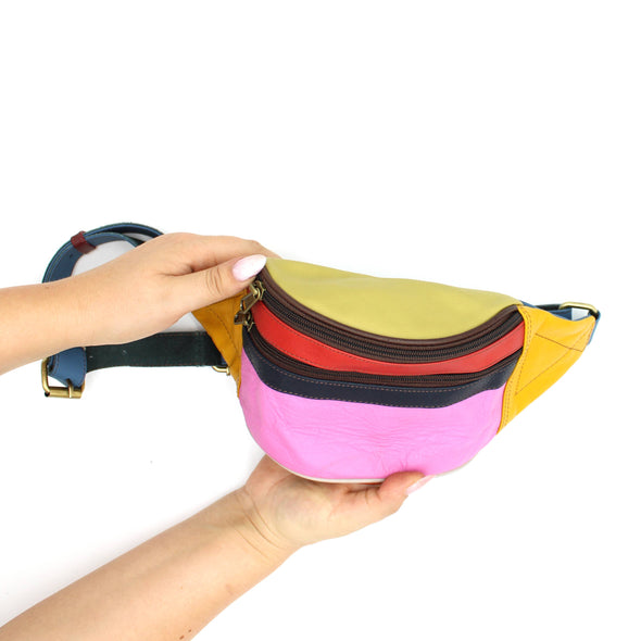 Moon Plain · Belt bag