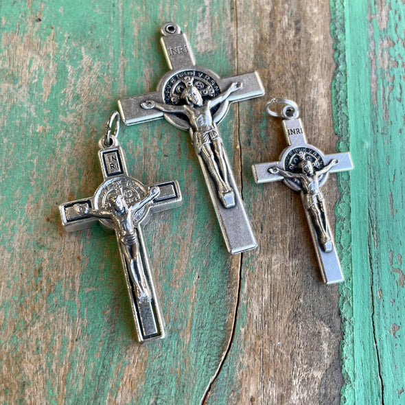 Rosary Crucifixes: St Benedict Large