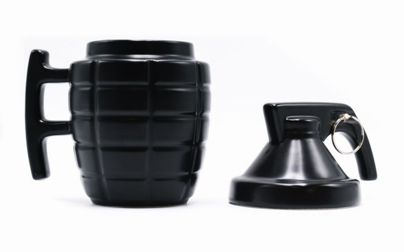 Gourmet Ceramic Grenade Mug with Lid